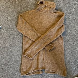 Abercrombie small tan sweater